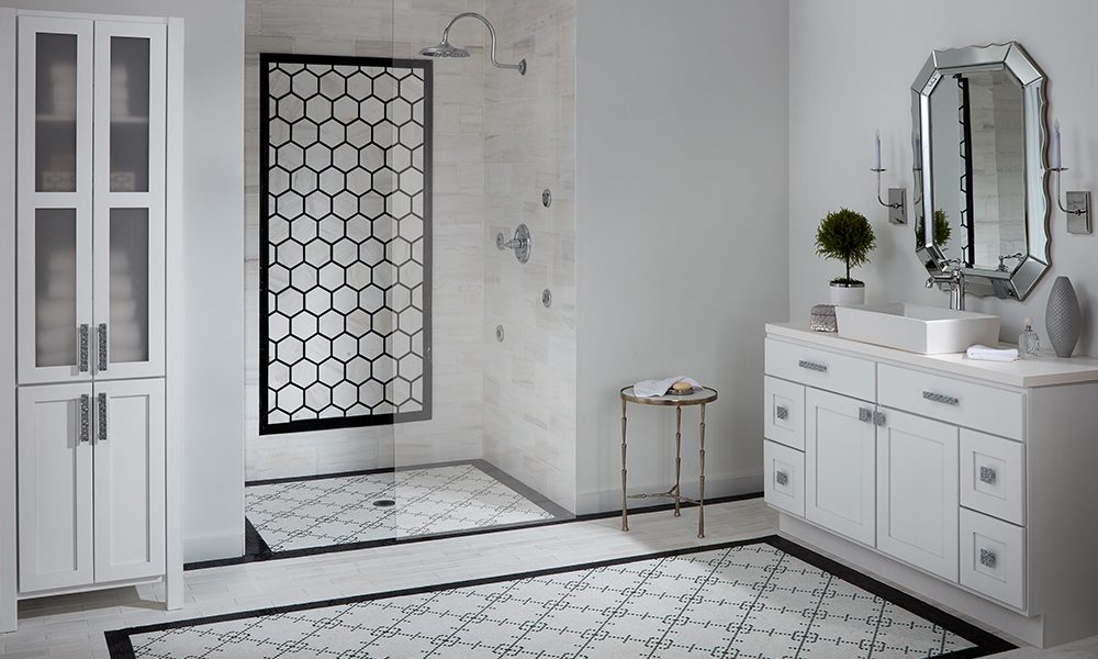 Jeffrey Court Chapter 18. Bathroom with geometric mosaic tile. Photo courtesy of Jeffrey Court.