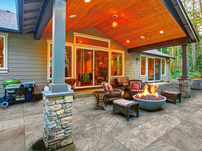 Kronos USA Quartzite 2cm installed on a patio. Photo courtesy of Kronos USA.